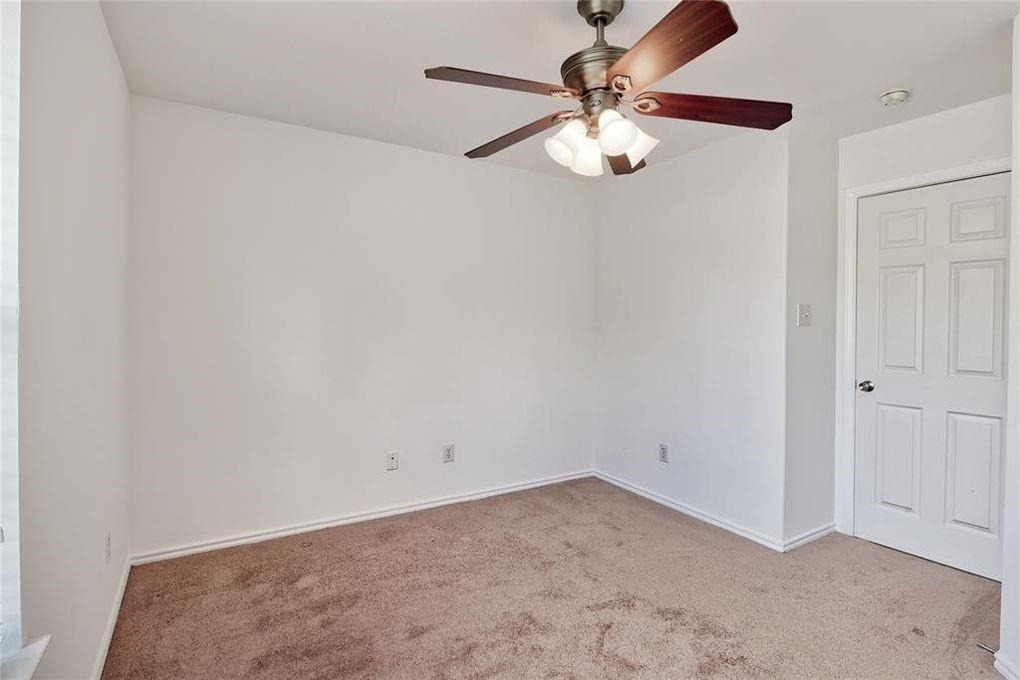 74 Blue Creek Court Court - Photo 12