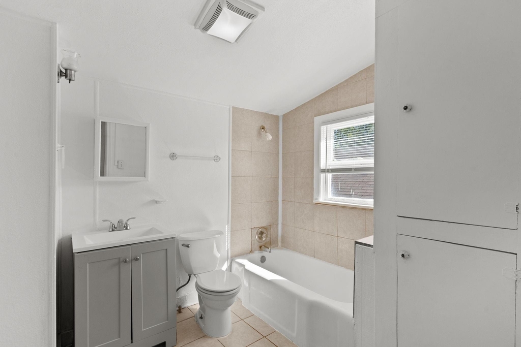 4020 Avenue O 1/2 - Photo 4