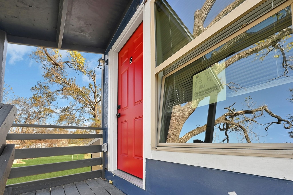 1313 10th Street - Photo 1
