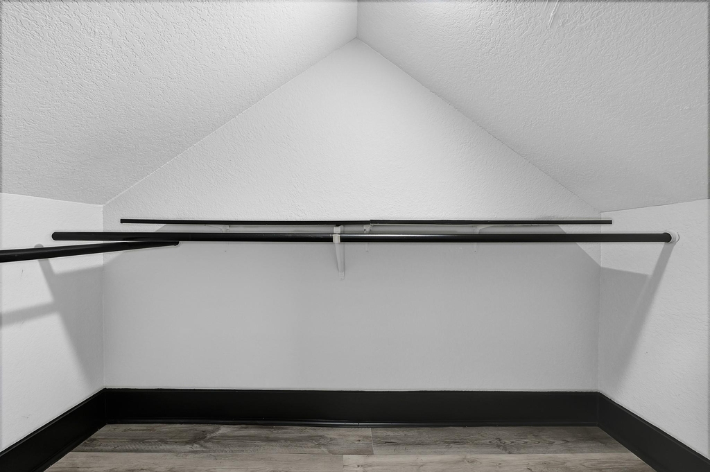 1313 10th Street - Photo 5
