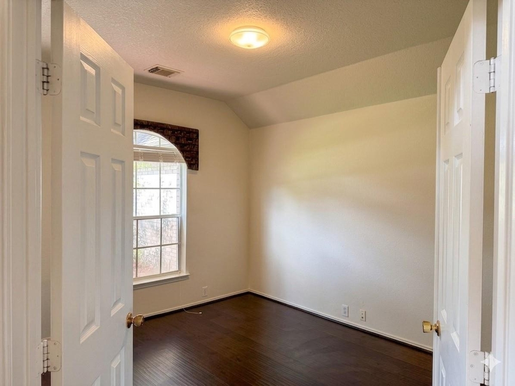 19410 Colony Trail Lane - Photo 4