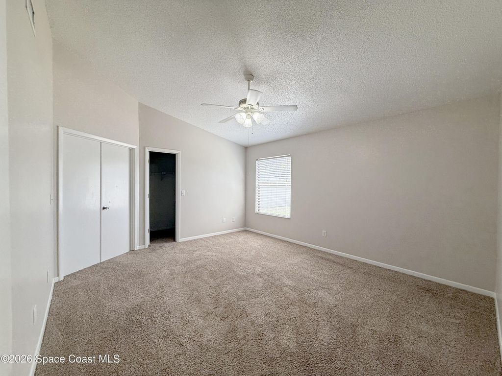 866 Hanau Avenue Nw - Photo 9