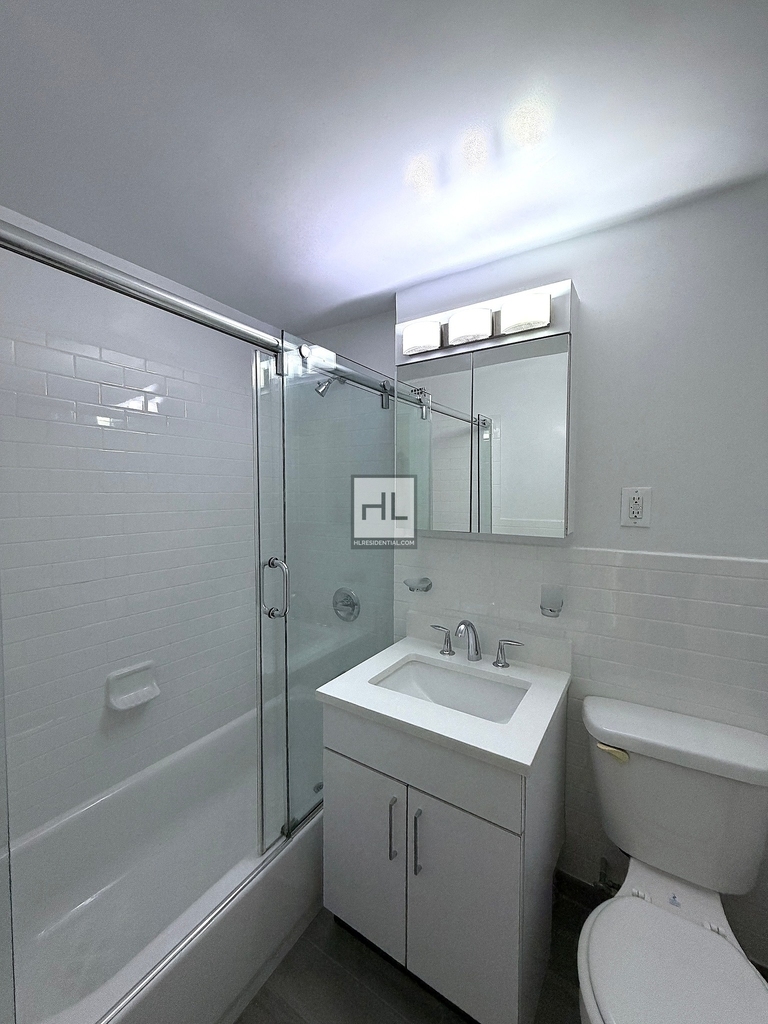 Beekman Place - Photo 3