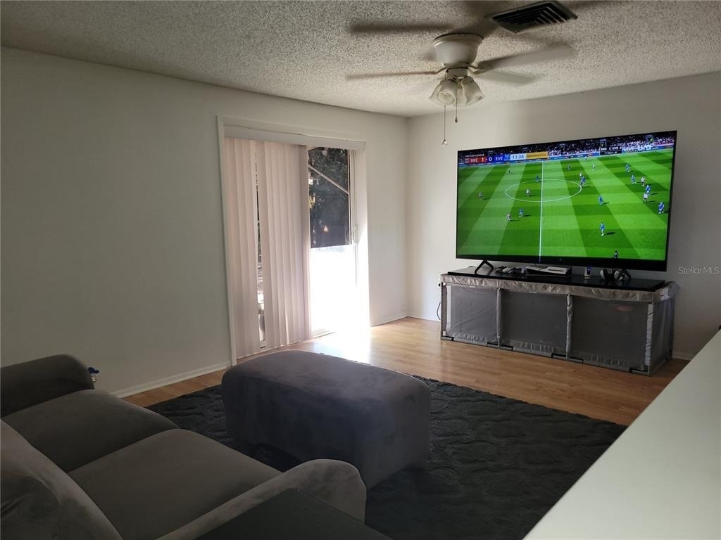 6430 Lomand Avenue - Photo 9