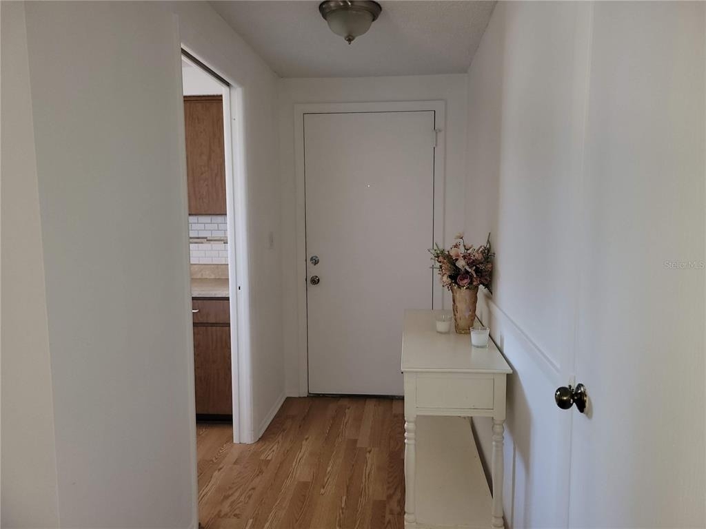 6430 Lomand Avenue - Photo 2