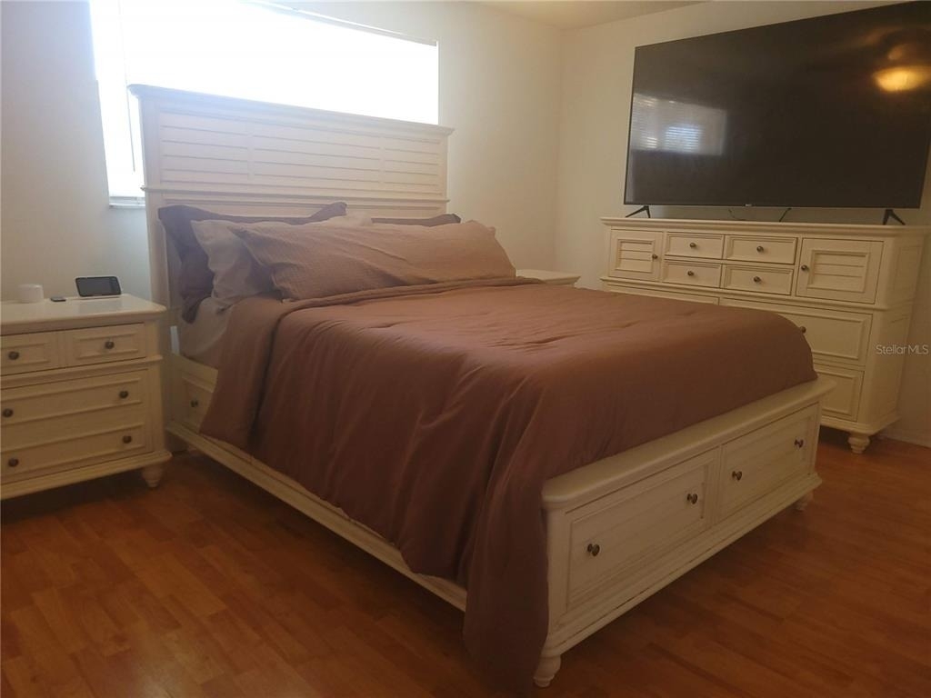6430 Lomand Avenue - Photo 11