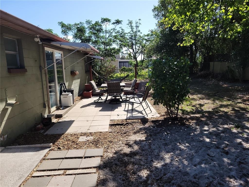 6430 Lomand Avenue - Photo 16