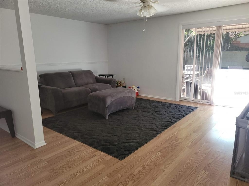 6430 Lomand Avenue - Photo 7