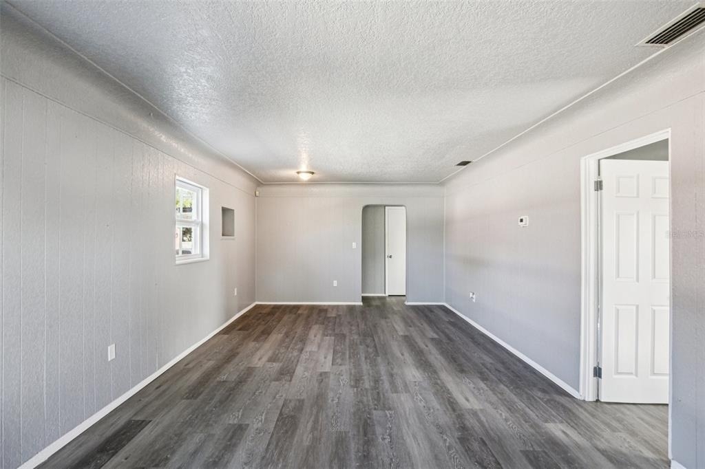 1911 22nd Avenue S - Photo 2