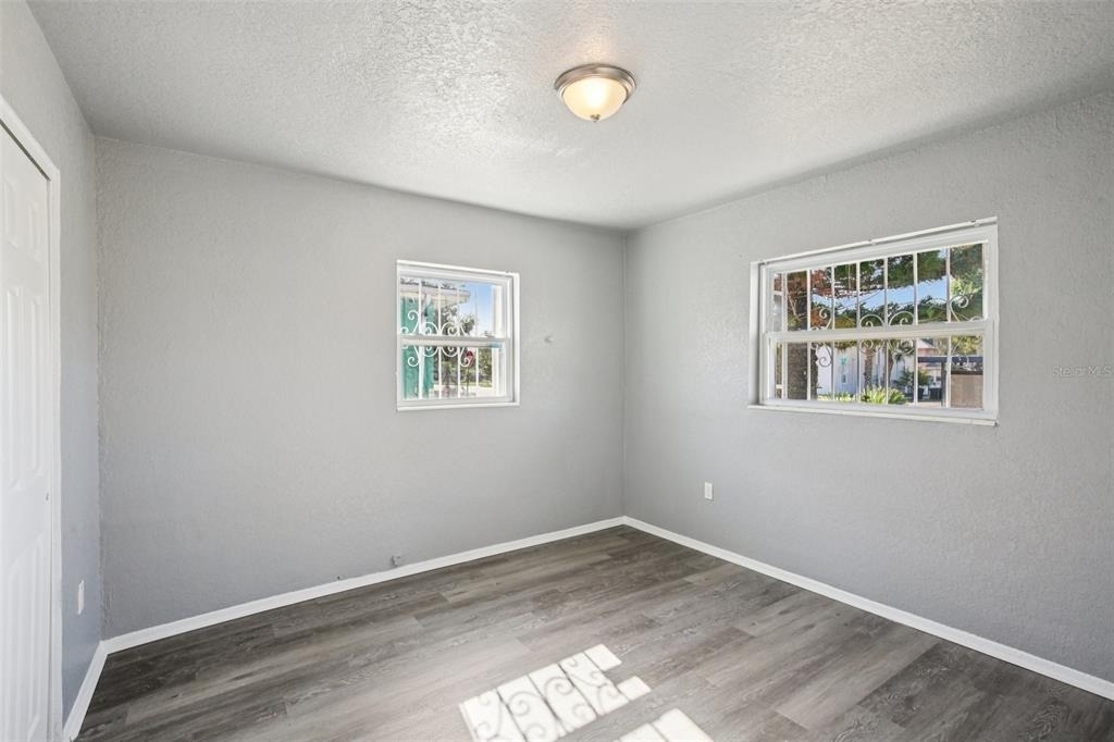 1911 22nd Avenue S - Photo 9