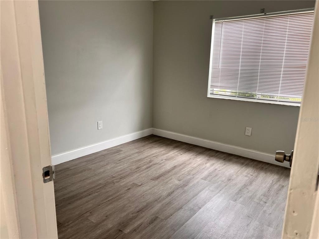 1299 Birchcrest Boulevard - Photo 8