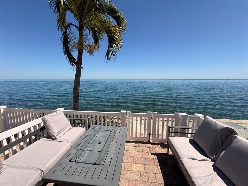 4942 Coquina Key Drive Se - Photo 0
