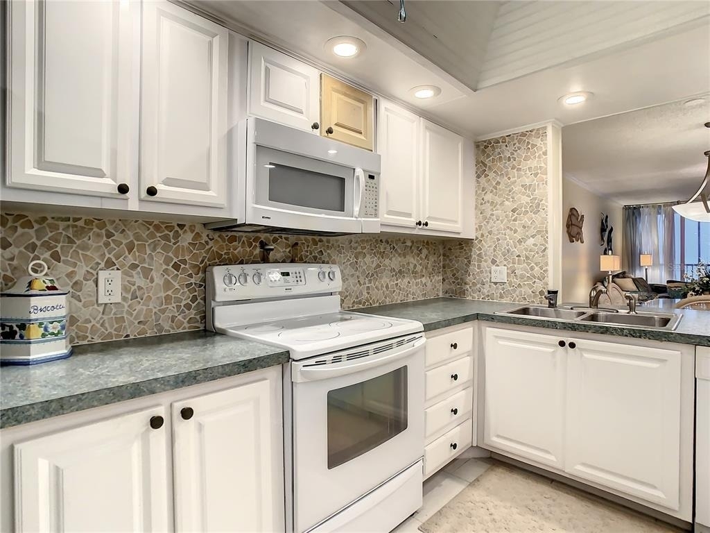 18304 Gulf Boulevard - Photo 12
