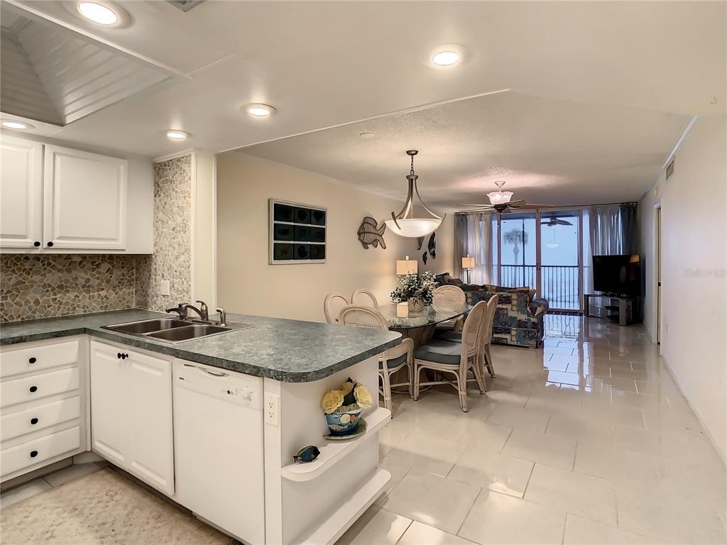 18304 Gulf Boulevard - Photo 16