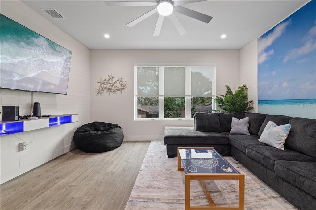 623 Petit Way - Photo 21