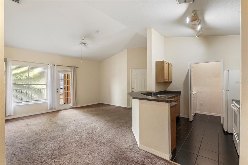 6025 Westgate Drive - Photo 3