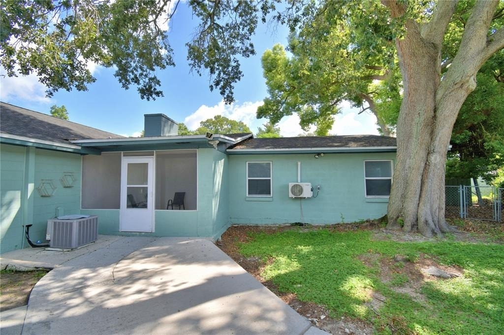 2405 Roslyn Lane - Photo 27