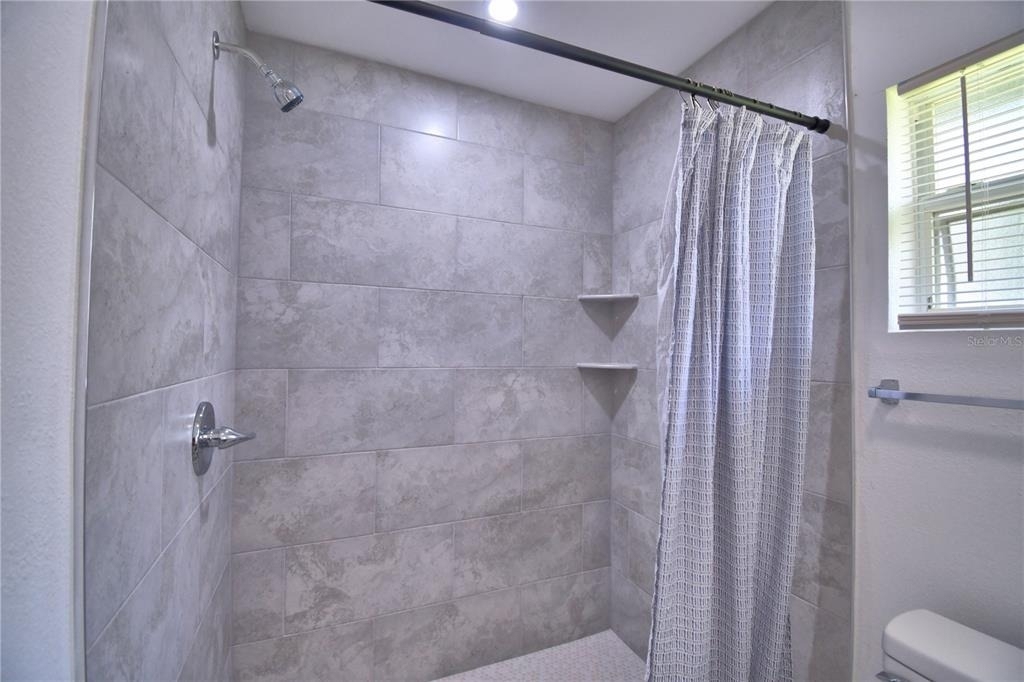 2405 Roslyn Lane - Photo 16