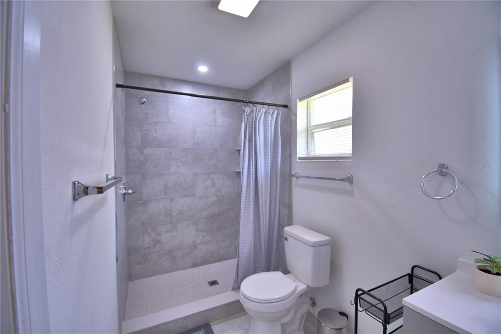 2405 Roslyn Lane - Photo 15