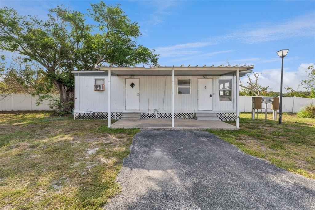 2854 Lake Alfred - Photo 0
