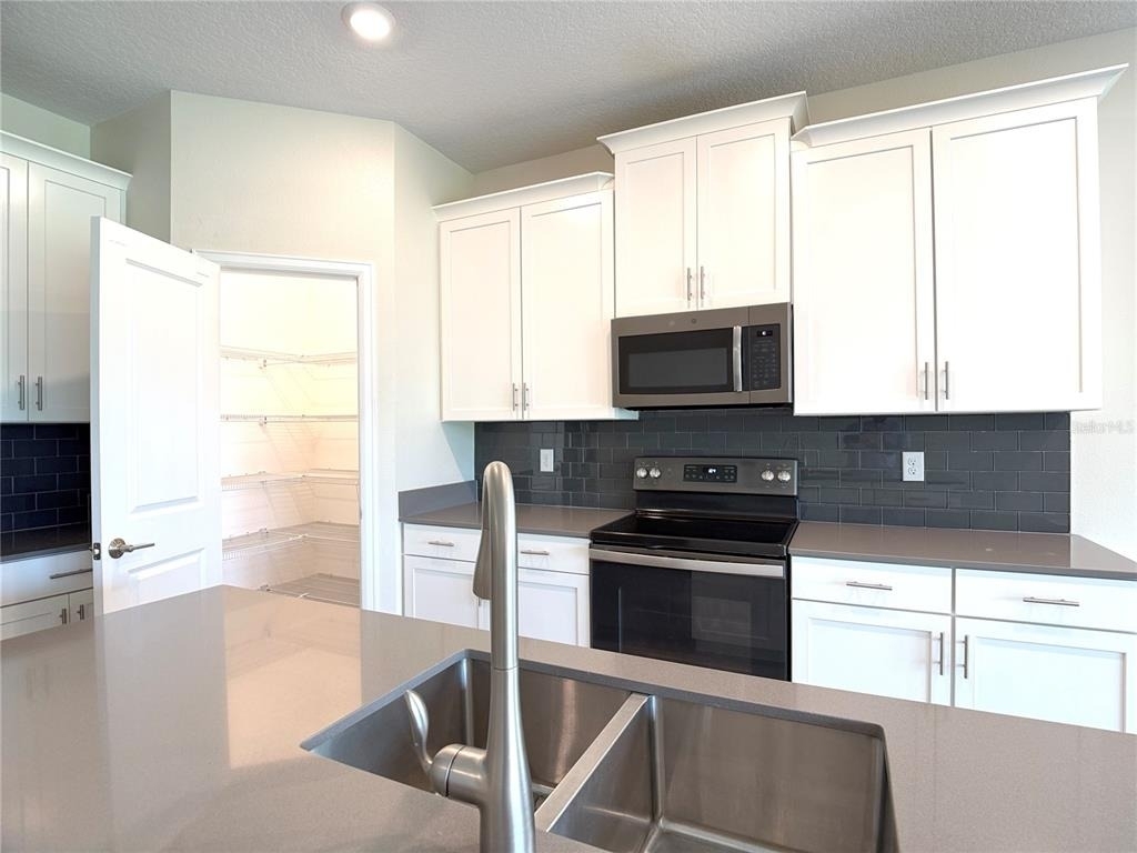 2638 Camden Park Loop - Photo 13