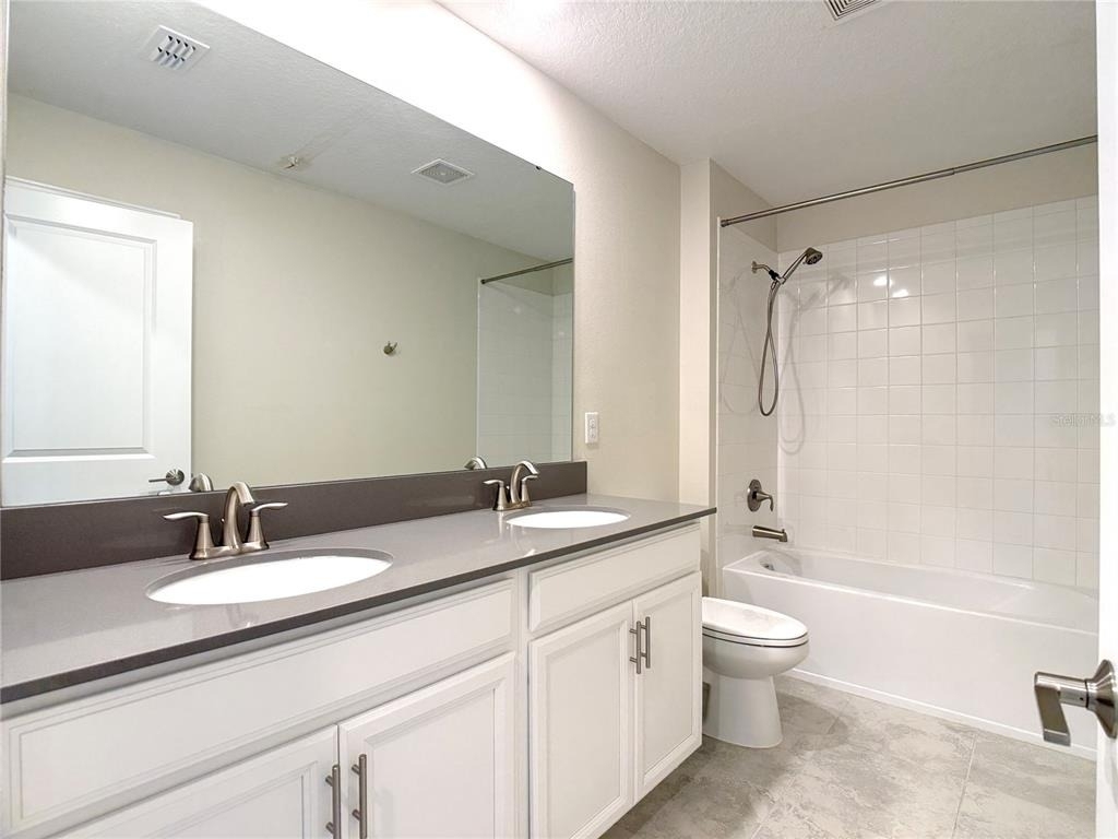 2638 Camden Park Loop - Photo 32