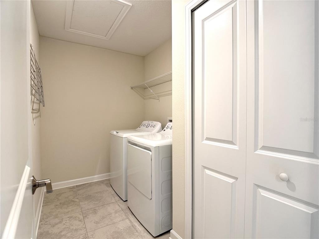 2638 Camden Park Loop - Photo 39