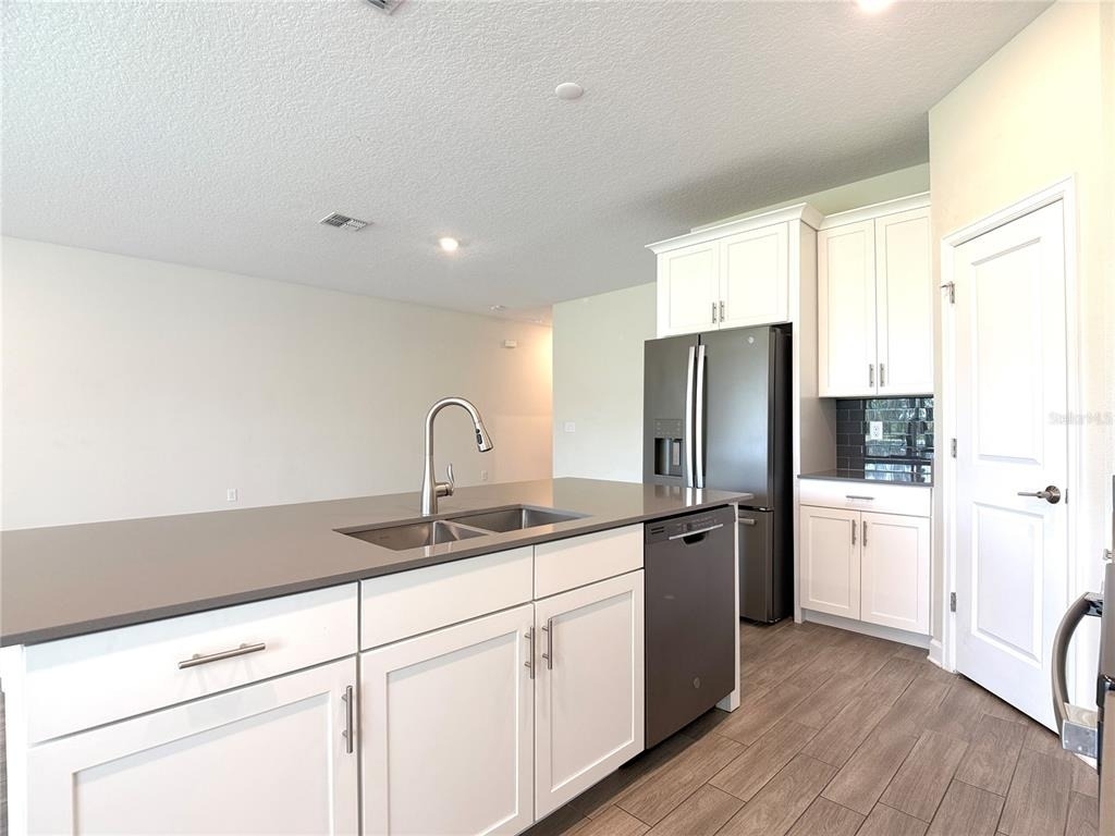2638 Camden Park Loop - Photo 14