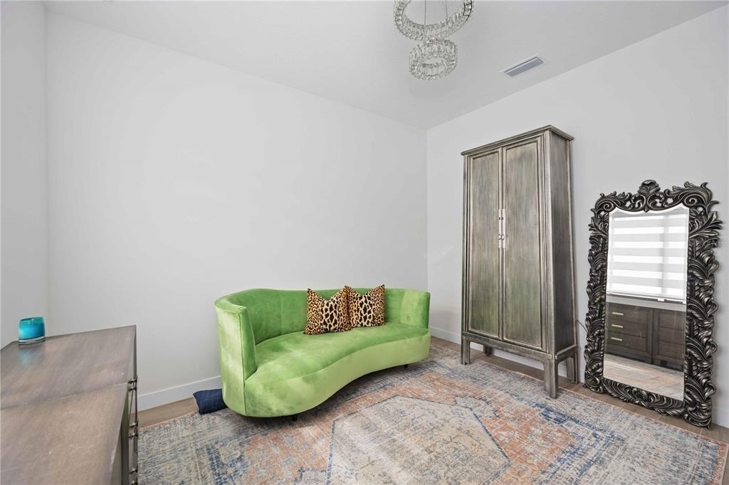 7520 N Coolidge Avenue - Photo 32