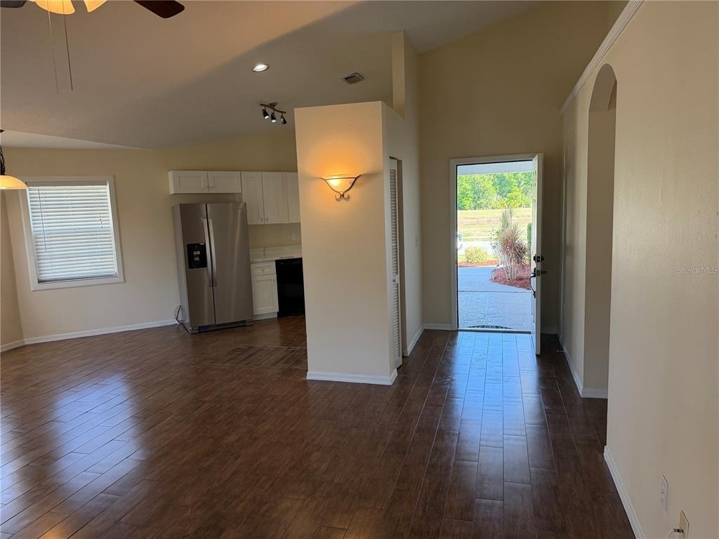 7224 49th Avenue E - Photo 2