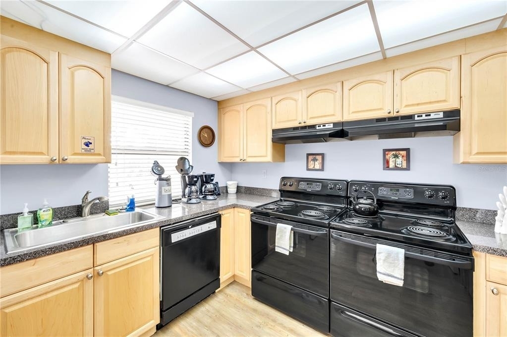 21405 Olean Boulevard - Photo 22