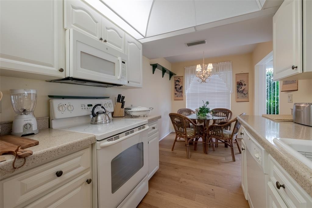5609 Sheffield Greene Circle - Photo 7