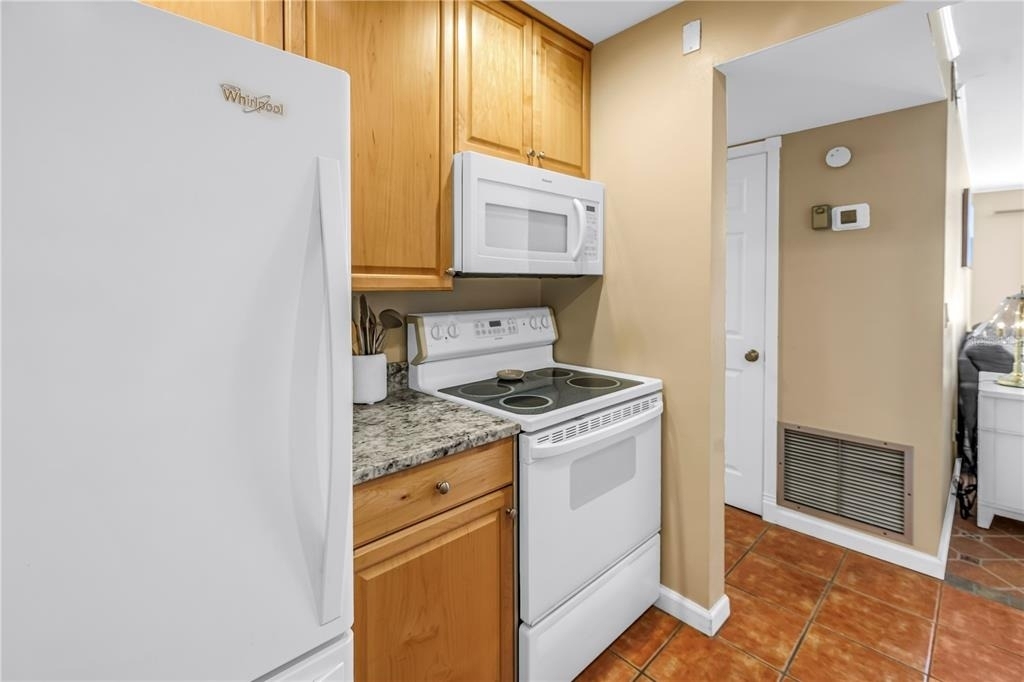 3269 Beneva Road - Photo 8