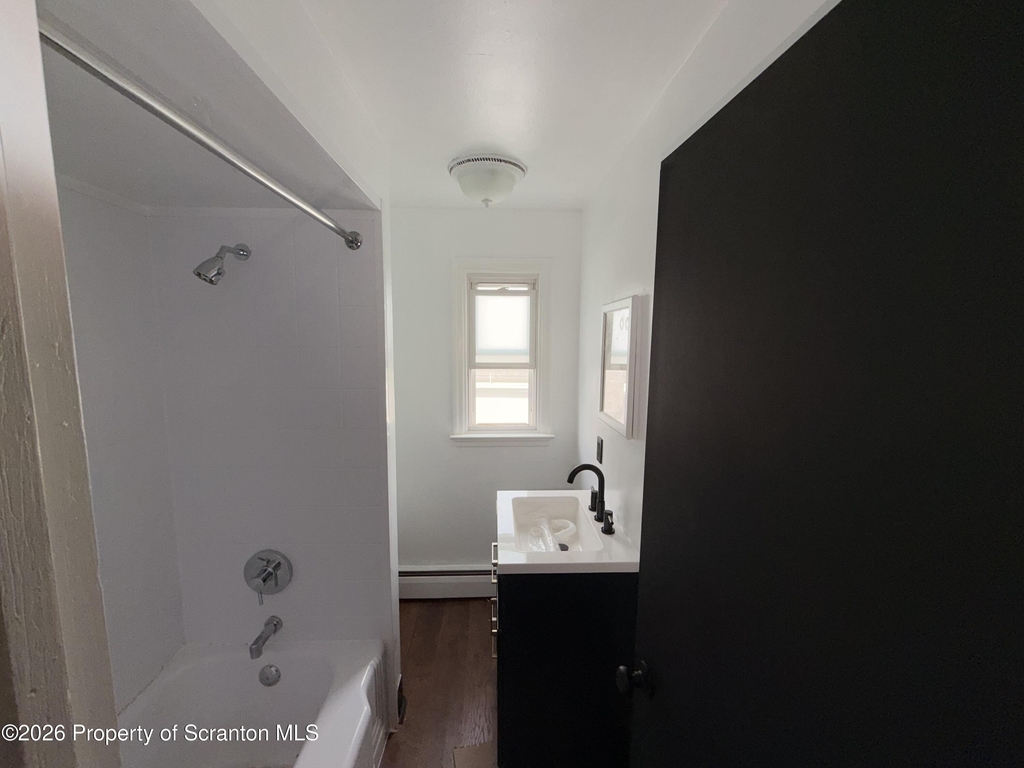 149 Tompkins Street - Photo 11