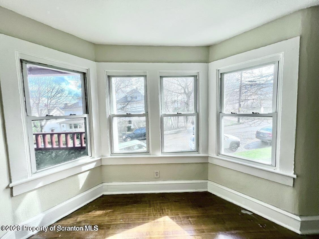 636 Beech Street - Photo 17