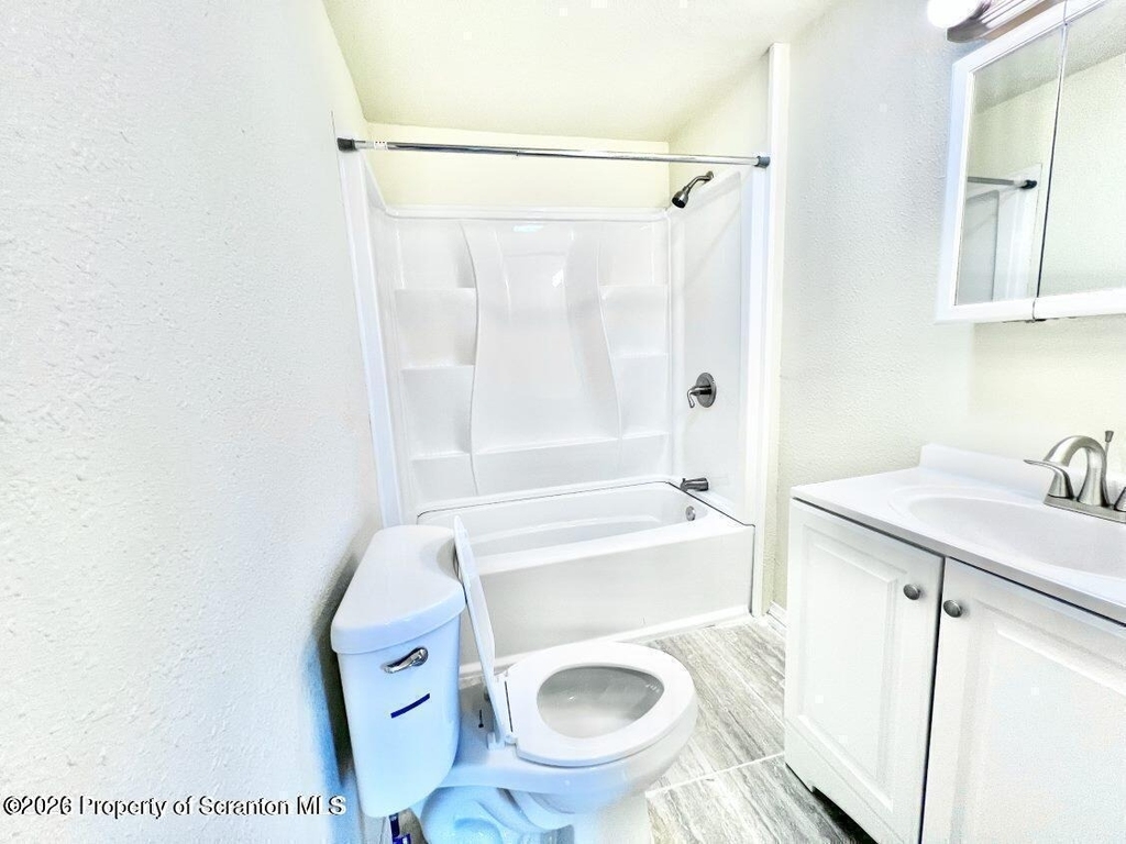 636 Beech Street - Photo 10
