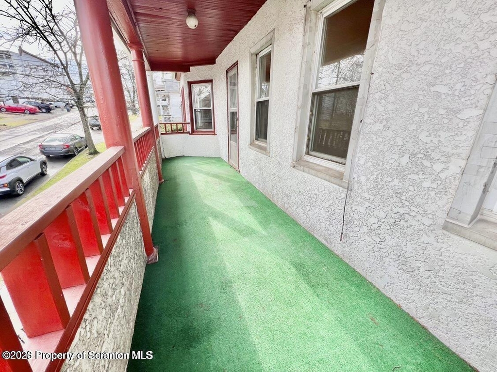 636 Beech Street - Photo 14