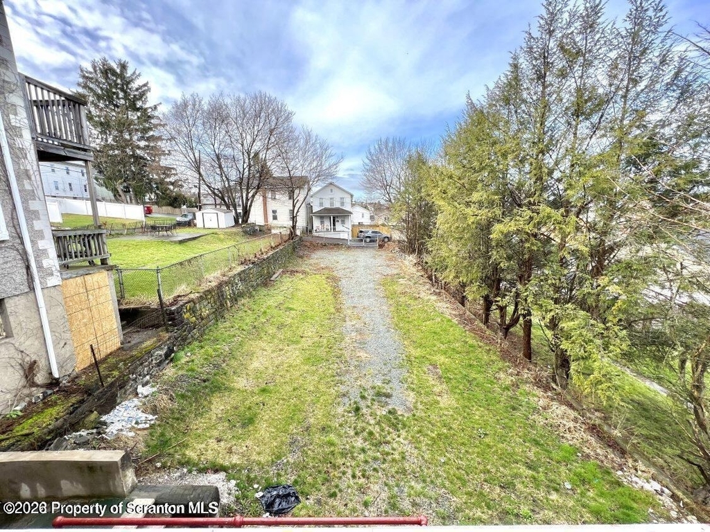636 Beech Street - Photo 24