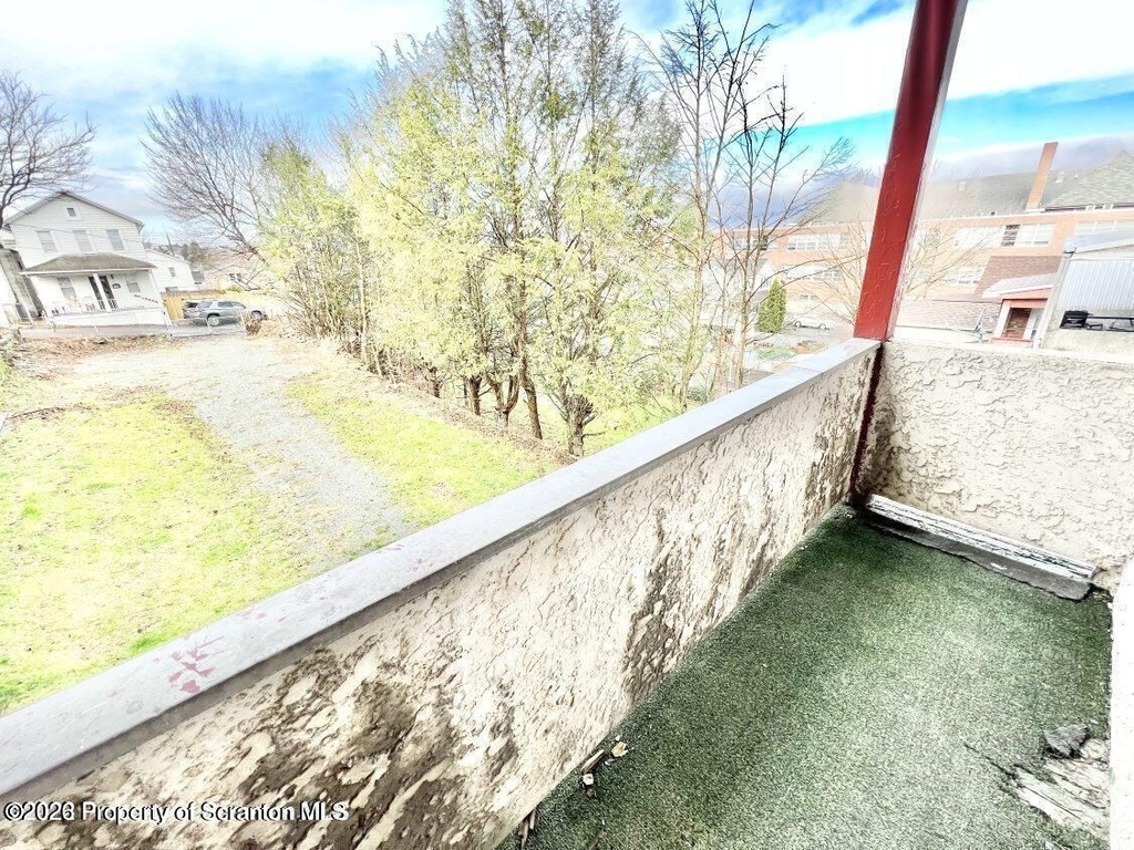 636 Beech Street - Photo 22