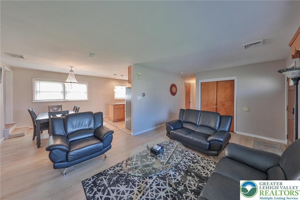 2033 11th Street - Photo 9
