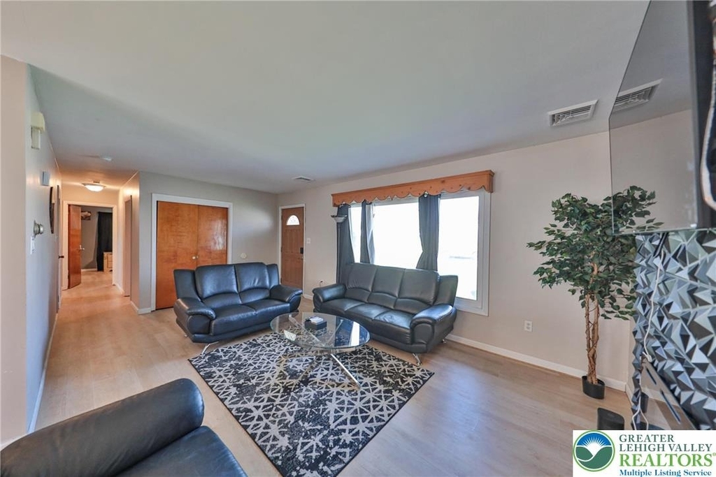 2033 11th Street - Photo 11
