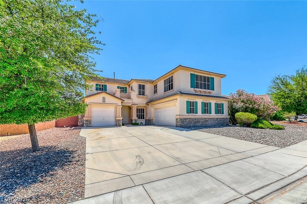 2367 Thayer Avenue - Photo 1