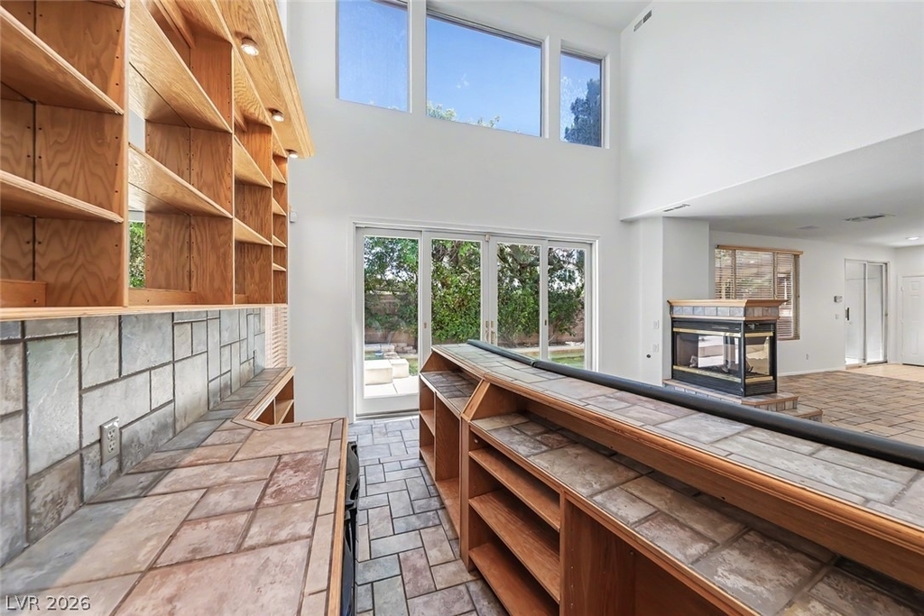 2367 Thayer Avenue - Photo 14