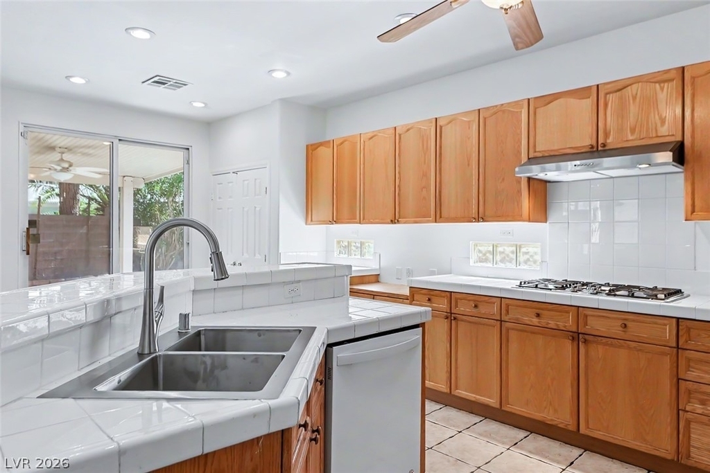 2367 Thayer Avenue - Photo 19