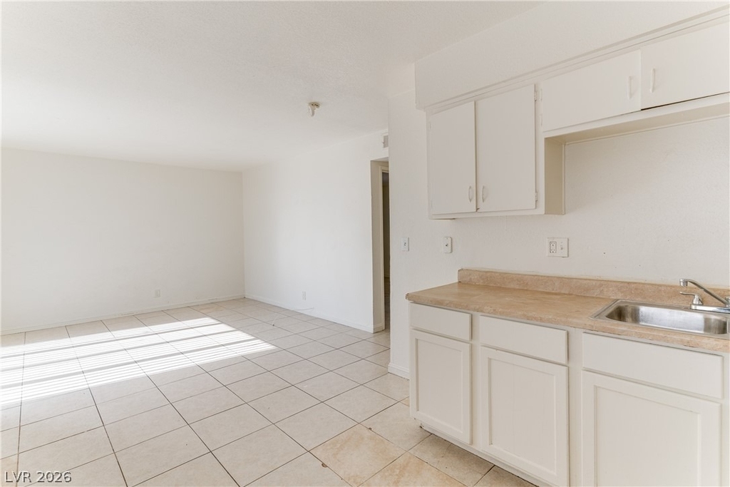 3370 Athens Street - Photo 3