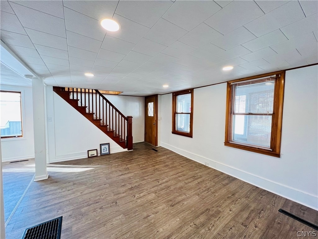 140 E Oneida Street - Photo 13
