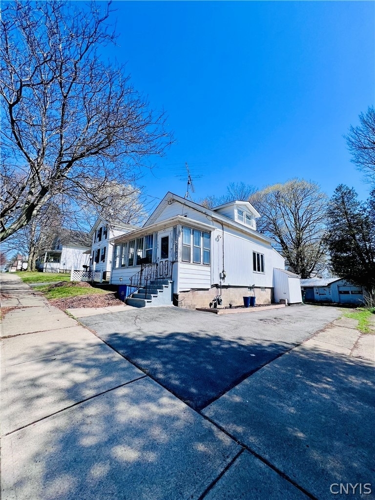 140 E Oneida Street - Photo 1
