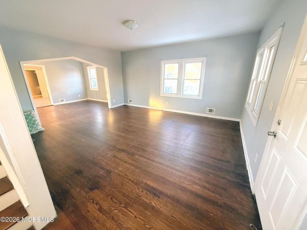 401 Ridge Avenue - Photo 1
