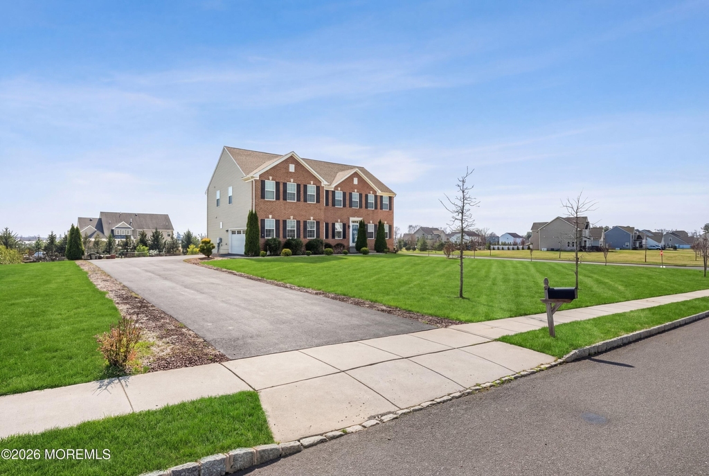 40 Gina Drive - Photo 2