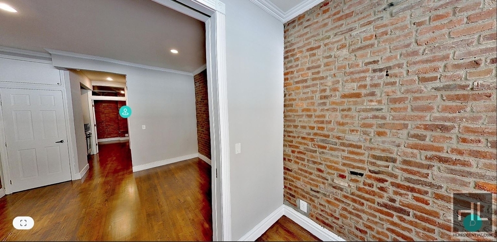 E 13th St. - Photo 4
